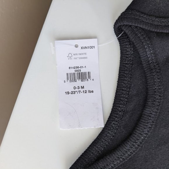 NWT Old Navy Black "FaBOOlous" Onesie 0-3m - Picture 3 of 5